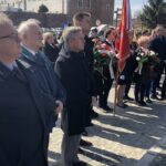 Uroczystości upamiętniające ofiary terroru z 16 marca 1942 roku. Na zdjęciu od lewej miejscy radni: Krzysztof Szatan, Jacek Dybus, Andrzej Bolewski i burmistrz Sandomierza Marcin Marzec / Grażyna Szlęzak-Wójcik / Radio Kielce