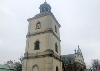Zegar na dzwonnicy katedralnej w Sandomierzu / Grażyna-Szlęzak-Wójcik / Radio Kielce