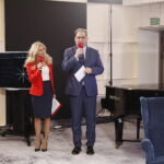 01.03.2019 Radio Kielce.Studio Gram. Pisarz Wiesław Myśliwski i aktor Jerzy Radziwiłowicz spotkali się z czytelnikami i słuchaczami w ramach promocji audiobooka "Ucho Igielne". Renata Morąg i prezes Radia Kielce Janusz Knap / Jarosław Kubalski / Radio Kielce