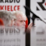 01.03.2019 Radio Kielce.Studio Gram. Pisarz Wiesław Myśliwski i aktor Jerzy Radziwiłowicz spotkali się z czytelnikami i słuchaczami w ramach promocji audiobooka "Ucho Igielne". Wiesław Myśliwski / Jarosław Kubalski / Radio Kielce