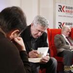 01.03.2019 Radio Kielce.Studio Gram. Aktor Jerzy Radziwiłowicz i pisarz Wiesław Myśliwski spotkali się z czytelnikami i słuchaczami w ramach promocji audiobooka "Ucho Igielne" / Jarosław Kubalski / Radio Kielce