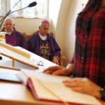 06.03.2019 Kielce. Biskup kielecki Jan Piotrowski w Środę Popielcową modlił się z osadzonymi w Areszcie Śledczym / Jarosław Kubalski / Radio Kielce