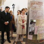 23.03.2019 Święty Krzyż. Prezydent Węgier Janos Ader wraz z małżonką odwiedził klasztor, gdzie między innymi otworzył wystawę „Polska-Węgry. Początek” / Jarosław Kubalski / Radio Kielce