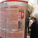 23.03.2019 Święty Krzyż. Prezydent Węgier Janos Ader wraz z małżonką odwiedził klasztor, gdzie między innymi otworzył wystawę „Polska-Węgry. Początek” / Jarosław Kubalski / Radio Kielce