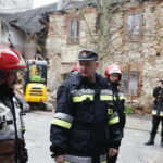 Kielce. Katastrofa budowlana przy ulicy Dużej. Zawaliła się ściana budynku. Miejsce odwiedził Komendant Główny PSP. gen. brygadier Leszek Suski / Jarosław Kubalski / Radio Kielce