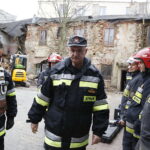 Kielce. Katastrofa budowlana przy ulicy Dużej. Zawaliła się ściana budynku. Miejsce odwiedził Komendant Główny PSP. gen. brygadier Leszek Suski / Jarosław Kubalski / Radio Kielce