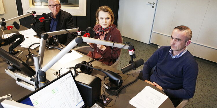 28.03.2019 Radio Kielce. Punkty Widzenia. Radny Jarosław Bukowski, dr Magdalena Piłat - Borcuch (UJK) i radny Piotr Kisiel / Jarosław Kubalski / Radio Kielce