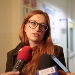 Kolejne spotkanie sióstr z władzami miasta i rodzicami w "Nazarecie". Sprawa dotyczy podstawówki przy ulicy Marszałkowskiej. Klaudia Łodejska, przewodnicząca rady rodziców w szkole podstawowej prowadzonej przez siostry Nazaretanki  / Marzena Mąkosa / Radio Kielce