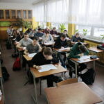 Próbna matura w Zespole Szkół Elektrycznych w Kielcach / Marzena Mąkosa / Radio Kielce