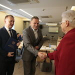 Wojewódzka Rada Dialogu Społecznego. Na zdjęciu (od lewej): Robert Jaworski - burmistrz Chęcin, Jerzy Kolarz - starosta buski, Elżbieta Drogosz - przewodnicząca WRDS w Kielcach i Renata Janik - wicemarszałek województwa świętokrzyskiego  / Marzena Mąkosa / Radio Kielce