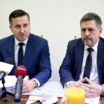 Konferencja przewodniczącego Rady Miasta. Na zdjęciu Kamil Suchański - przewodniczący Rady Miasta Kielce i Jarosław Karyś - wiceprzewodniczący Rady Miasta Kielce / Marzena Mąkosa / Radio Kielce