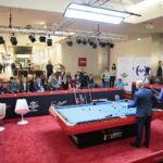 Pokaz tricków bilardowych mistrza świata Bogdana Wołkowskiego / Marzena Mąkosa / Radio Kielce