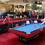 Pokaz tricków bilardowych mistrza świata Bogdana Wołkowskiego / Marzena Mąkosa / Radio Kielce