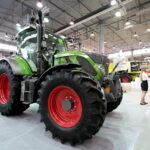 25. Międzynarodowe Targi Techniki Rolniczej AGROTECH, którym towarzyszy 19. Wystawa LAS-EXPO. Ciągnik FENDT 516 / Marzena Mąkosa / Radio Kielce