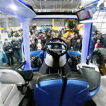 Kielce. 25. Międzynarodowe Targi Techniki Rolniczej AGROTECH. Ciągnik New Holland napędzany metanem / Marzena Mąkosa / Radio Kielce