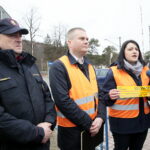 Przejazd kolejowo-drogowy na ulicy Chorzowskiej, działania profilaktyczne PLK "Szlaban na ryzyko" / Marzena Mąkosa / Radio Kielce