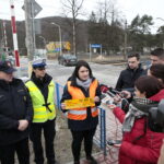 Przejazd kolejowo-drogowy na ulicy Chorzowskiej, działania profilaktyczne PLK "Szlaban na ryzyko" / Marzena Mąkosa / Radio Kielce