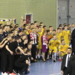 Zakończenie młodzieżowego turnieju piłki ręcznej / Marzena Mąkosa / Radio Kielce