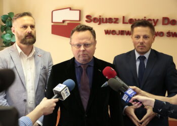 Konferencja SLD. Na zdjęciu (od lewej): Artur Pejas, Andrzej Szejna i Marcin Chłodnicki / Marzena Mąkosa / Radio Kielce