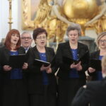 Święty Krzyż. 6. Przegląd Pieśni Pasyjnej i Pokutnej. Chór mieszany Laudate Deo działający przy parafii pw. Opatrzności Bożej w Woli Mieleckiej / Marzena Mąkosa / Radio Kielce