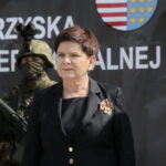 Przysięga żołnierzy 10. Świętokrzyskiej Brygady Obrony Terytorialnej. Wicepremier Beata Szydło / Marzena Mąkosa / Radio Kielce