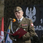 Przysięga żołnierzy 10. Świętokrzyskiej Brygady Obrony Terytorialnej. Pułkownik Artur Barański, dowódca 10. Świętokrzyskiej Brygady Obrony Terytorialnej / Marzena Mąkosa / Radio Kielce