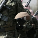 Przysięga żołnierzy 10. Świętokrzyskiej Brygady Obrony Terytorialnej. Złożenie przysięgi  / Marzena Mąkosa / Radio Kielce