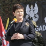 Przysięga żołnierzy 10. Świętokrzyskiej Brygady Obrony Terytorialnej. Wicepremier Beata Szydło / Marzena Mąkosa / Radio Kielce