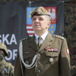 Przysięga żołnierzy 10. Świętokrzyskiej Brygady Obrony Terytorialnej. Pułkownik Artur Barański, dowódca 10. Świętokrzyskiej Brygady Obrony Terytorialnej / Marzena Mąkosa / Radio Kielce