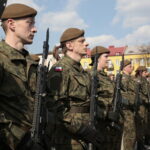 Przysięga żołnierzy 10. Świętokrzyskiej Brygady Obrony Terytorialnej / Marzena Mąkosa / Radio Kielce