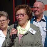 Akcja zasadzenia 100 krzewów kaliny. Na zdjęciu: prezes KGW Kalina - Teresa Wykrota / Emilia Sitarska / Radio Kielce