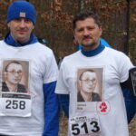 Bieg Tropem Wilczym. Od lewej: Artur Głąb - radny PiS, Krzysztof Ołownia / Emilia Sitarska / Radio Kielce