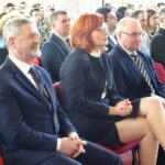 Otwarcie hali sportowej przy Zespole Szkół nr 1. Na zdjęciu od lewej: Kazimierz Mądzik - kurator oświaty, Małgorzata Jalowska - wicestarosta opatowski, Tomasz Staniek - starosta opatowski / Emilia Sitarska / Radio Kielce