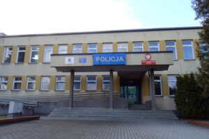 Opatów. Budynek Komendy Powiatowej Policji / Emilia Sitarska / Radio Kielce