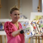 Akcja promująca czytelnictwo wśród dzieci w Bibliotece Publicznej w Samsonowie. Na zdjęciu Paulina Holtz - aktorka / Gminna Biblioteka Publiczna w Samsonowie