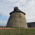 Szwarszowice. Wiatrak typu holenderskiego / Emilia Sitarska / Radio Kielce