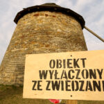 Szwarszowice. Wiatrak typu holenderskiego / Emilia Sitarska / Radio Kielce