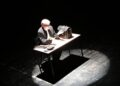Fragment spektaklu „Kurdeflak" w wykonaniu Teatru Zbożowego / Teatr Zbożowy