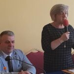 Poseł Bogdan Latosiński został jednogłośnie wybrany na przewodniczącego Związku. Zawodowego Pracowników Transportu Publicznego Miejskiego Przedsiębiorstwa Komunikacji w Kielcach. Na zdjęciu od lewej; Bogdan Latosiński, Elżbieta Śreniawska - prezes kieleckiego MPK / Facebook