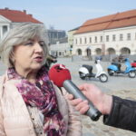 Kielce. Skutery elektryczne. Elżbieta Śreniawska - prezes Miejskiego Przedsiębiorstwa Komunikacji w Kielcach / Marzena Mąkosa / Radio Kielce