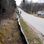 Tychów Podlesie. Akcja przenoszenia żab / Facebook Radosław Koniarz