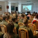 Spotkanie edukacyjne poświęcone Cichociemnym / Ewa Pociejowska-Gawęda / Radio Kielce