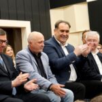 Kielce. Rozstrzygnięcie konkursu "Najpiękniejsza Marzanna". Na zdjęciu (od lewej): Henryk Milcarz - prezes Wodociągów Kielce, Maciej Obara - dyrektor Muzeum Zabawek i Zabawy, Janusz Knap - prezes Radia Kielce i poseł PiS Krzysztof Lipiec / Karol Żak / Radio Kielce