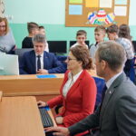 Nowoczesny sprzęt informatyczny w szkole w Górkach Szczukowskich / Mateusz Kaczmarczyk / Radio Kielce