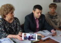 Konferencja Stowarzyszenia Wrażliwi Społecznie. Na zdjęciu Beata Gorczyca, Paweł Lewkowicz, Maria Derra / Anna Głąb / Radio Kielce