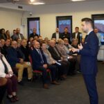 Piekoszów. Wizyta wiceministra Patryka Jakiego / Michał Kita / Radio Kielce