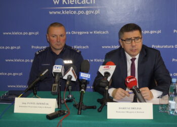 Na zdjęciu od lewej: inspektor Paweł Dzierżak- komendant Wojewódzki Policji, Dariusz Dryjas – prokurator Okręgowy w Kielcach / Michał Kita / Radio Kielce