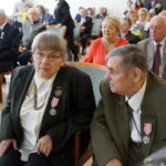 Prezydent Kielc Bogdan Wenta odznaczył medalami 25 par za długoletnie pożycie małżeńskie / Kamil Król / Radio Kielce