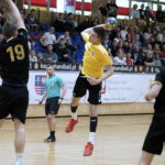 XXV Ogólnopolska Olimpiady Młodzieży w Sportach Halowych. Finał piłkarzy ręcznych: Dolnośląskie - Świętokrzyskie / Kamil Król / Radio Kielce