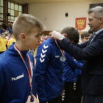 XXV Ogólnopolska Olimpiady Młodzieży w Sportach Halowych. Dekoracja Świętokrzyskiego / Kamil Król / Radio Kielce